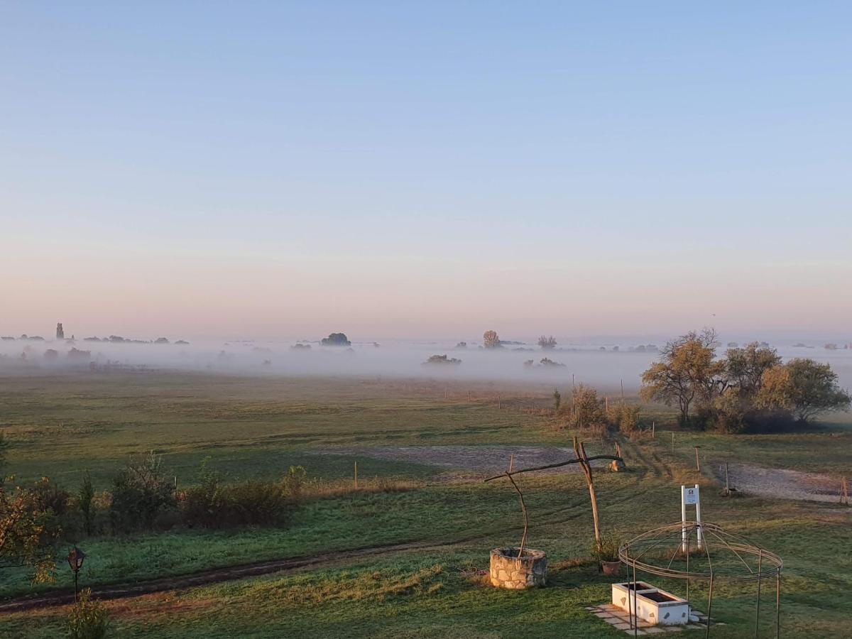 Zimmerei - Landgasthaus Karlo Illmitz Exteriér fotografie